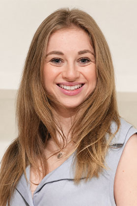 Maya Caplan photo